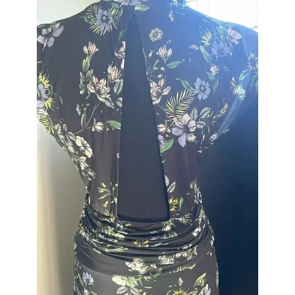 AFRM BLACK FLORAL DRESS SIZE S PADDED SHOULDER SIDE SLIT OPEN BACK SLIM FIT NWOT - Picture 4 of 9